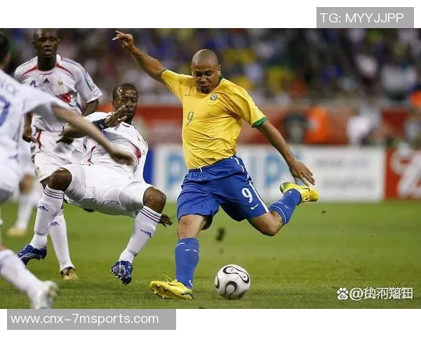 足球史上最强阵容盘点传奇球星与战术的完美结合 足球史上最强阵容盘点传奇球星与战术的完美结合